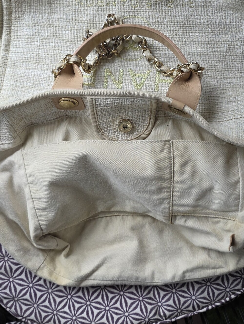 CHANEL Medium Deauville Tote Beige Raffia Glitter Gold Hardware - Picture 12 of 15